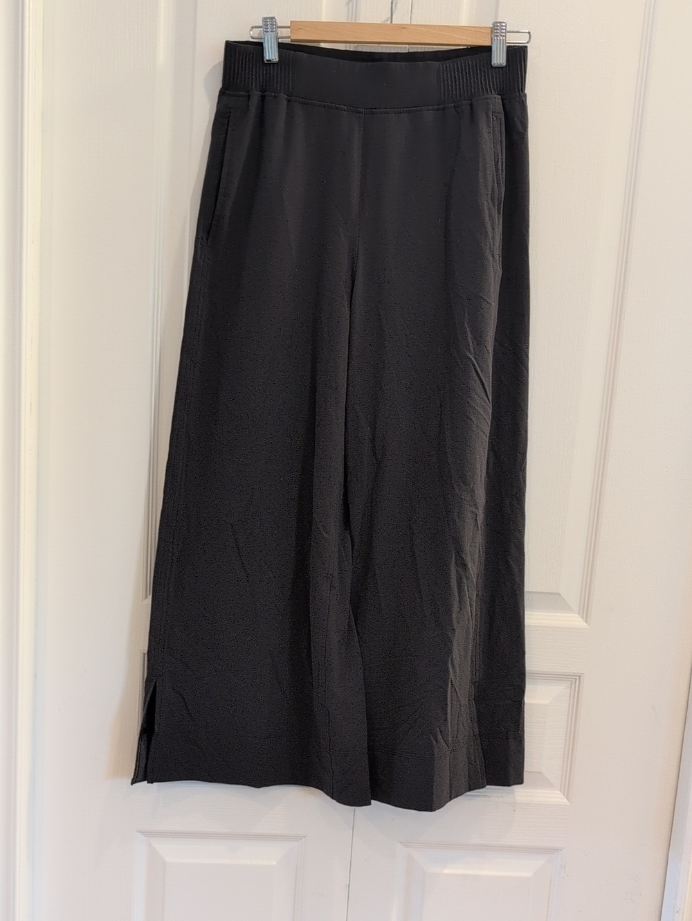 Lululemon Stretch Woven Wide Leg Crop